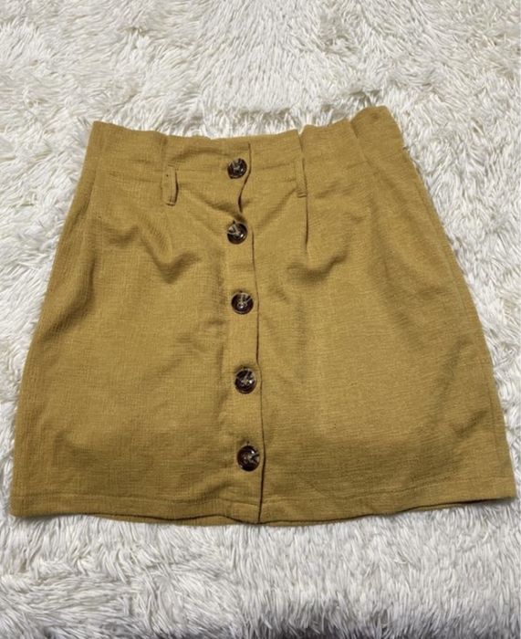 спідниця / юбка / одяг / жіночий одяг