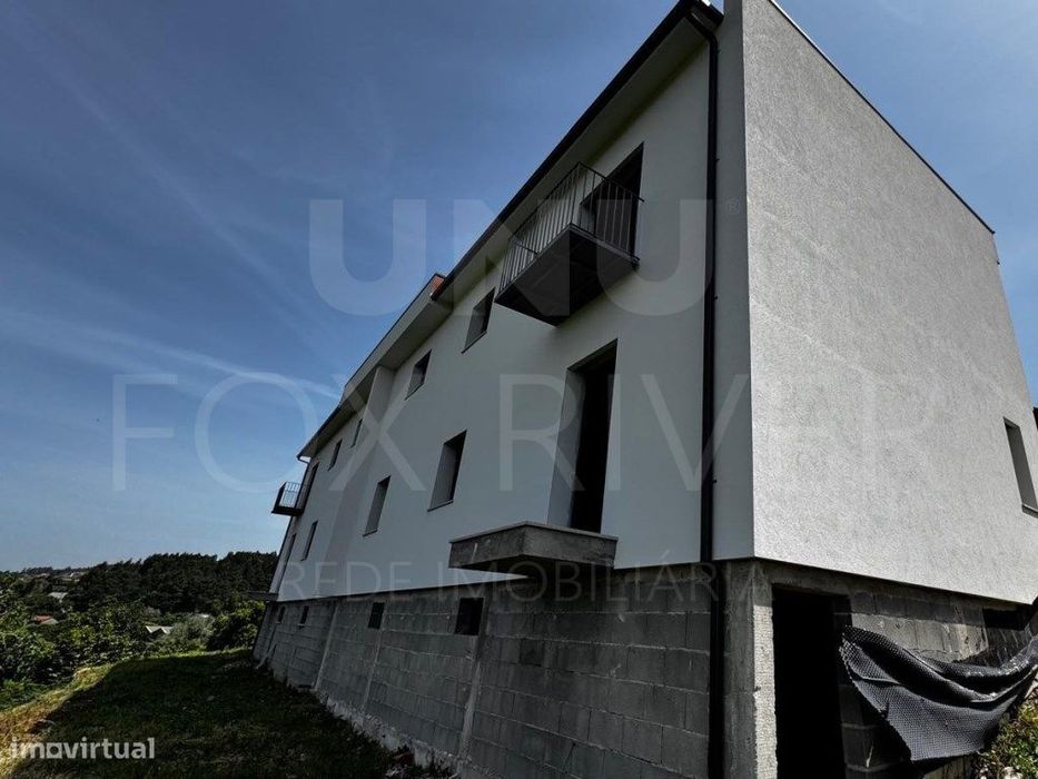 Moradia T3 Geminada - Gandra