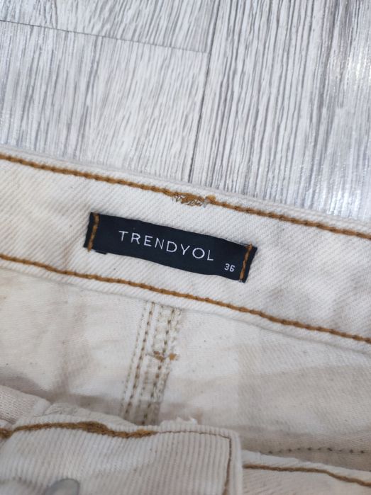Spódnica kremowa trendyol S obcisła jeans krótka nowa