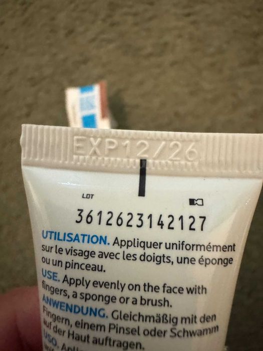 La Roche Posay HYDRAPHASE HA BB krem SPF15 40ML Deep Shade 14096(2)