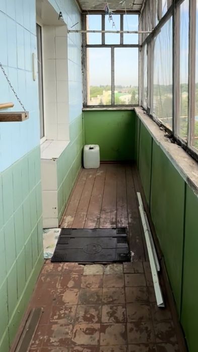 2-кімнатна квартира 64 м² на Половках. Ремонт, велика кухня