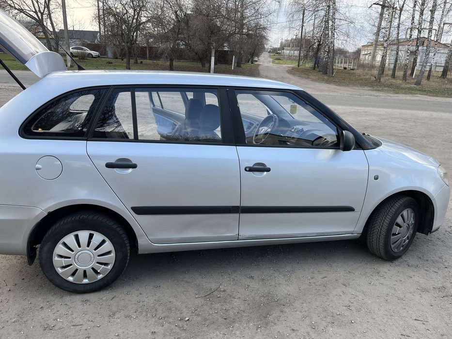 Продам Skoda Fabia 1,2 2008