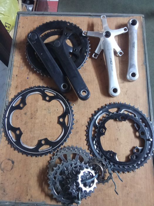Шатуни Campagnolo 105 фрівіл манетка касета шолом шини барабан шипи.