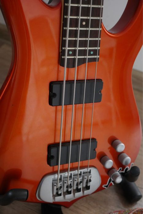 Gitara basowa Traben Standard 4