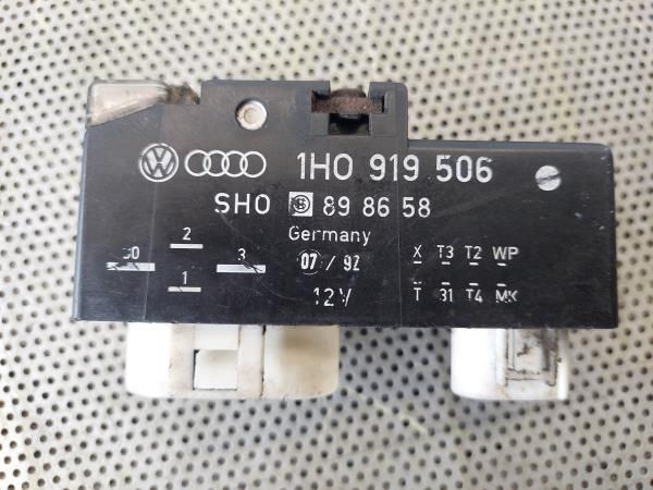 Botão / interruptor electromecânico / relé VOLKSWAGEN Passat (3A2, 35I