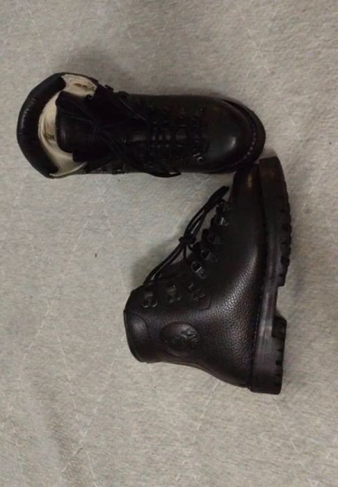 Espetaculares botas de montanhismo Kamet em couro genuíno