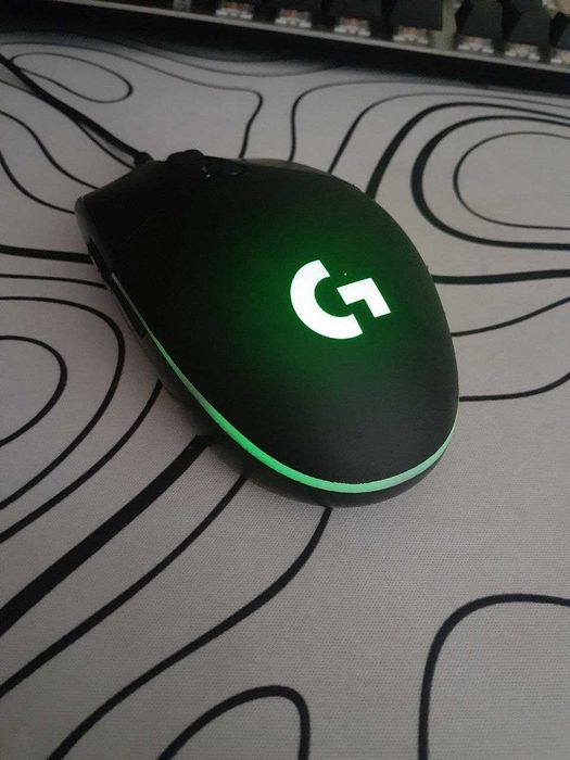 Стильная проводная мышка Logitech G102