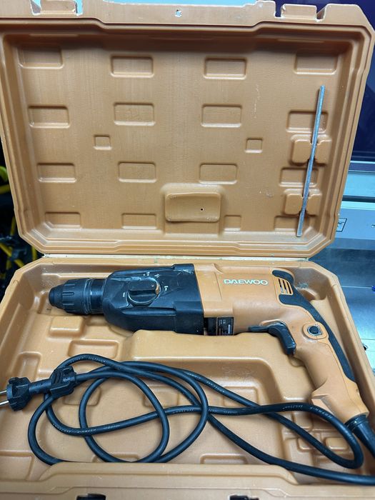 Перфоратор Daewoo