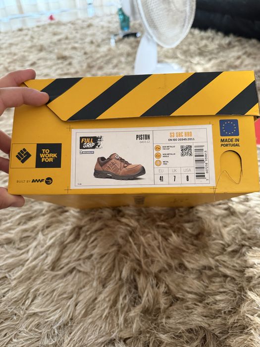 Bota To Work For - Piston