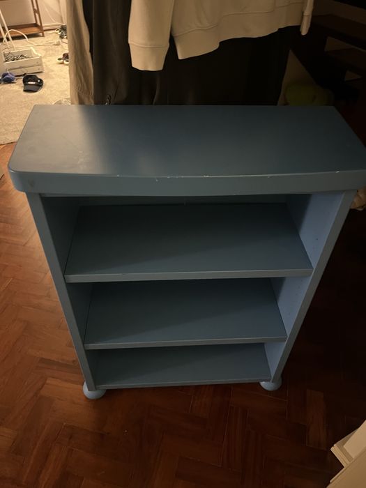 Estante / movel azul