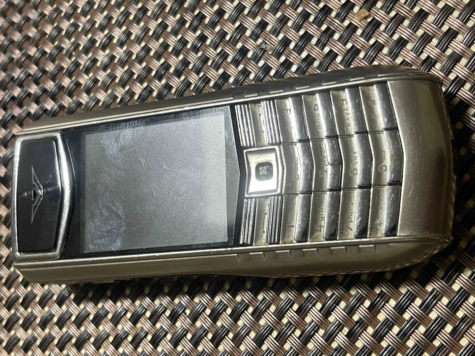 мобильный телефон. под ремонт.