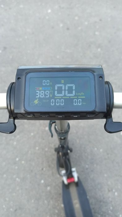 Електросамокат 36 Вольт