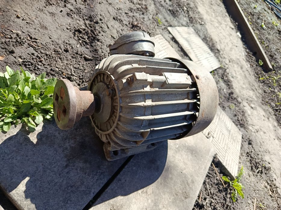 Электродвигатель