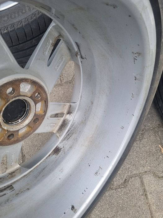 Volvo 17" Sadia 235 45 17