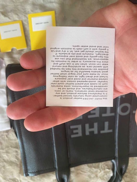 Сумка Marc Jacobs The Medium Tote Black