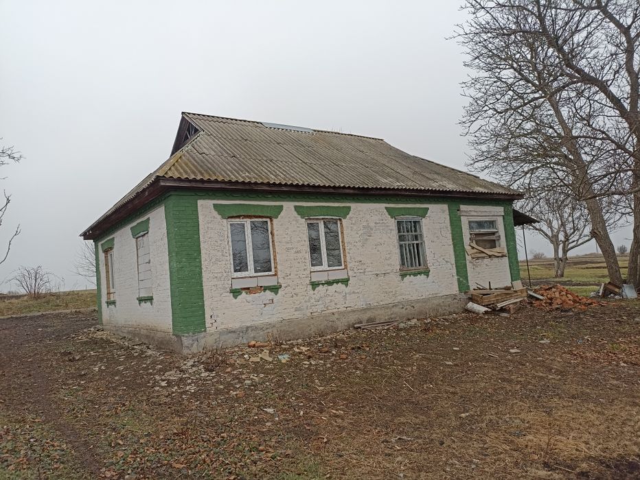 Продається будинок в с.Іваньки.