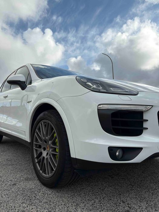 Porsche Cayenne S E-Hybrid