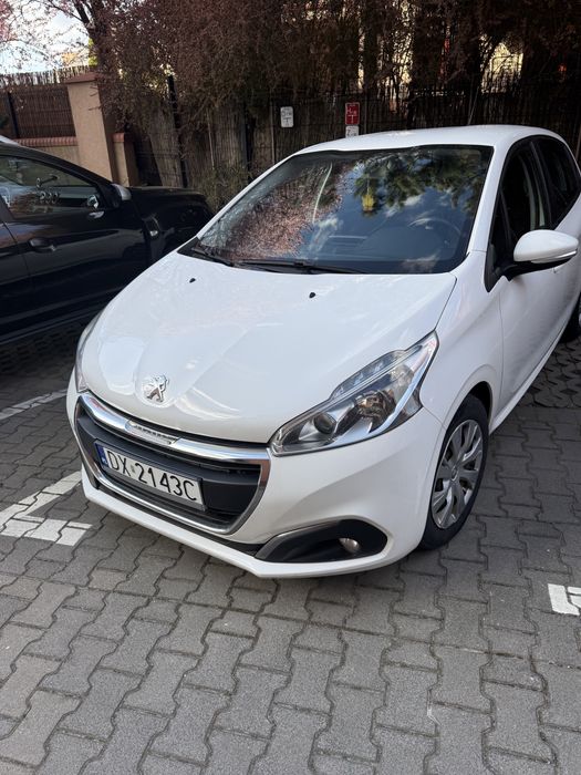 Peugeot 208 1.2 benzyna 2019 rok