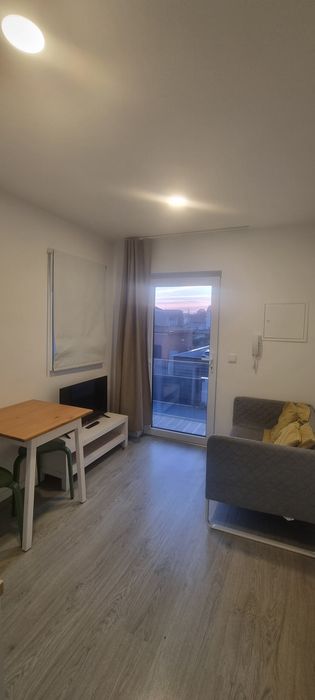 Alugo T0 - 1 pessoa - despesas incluídas