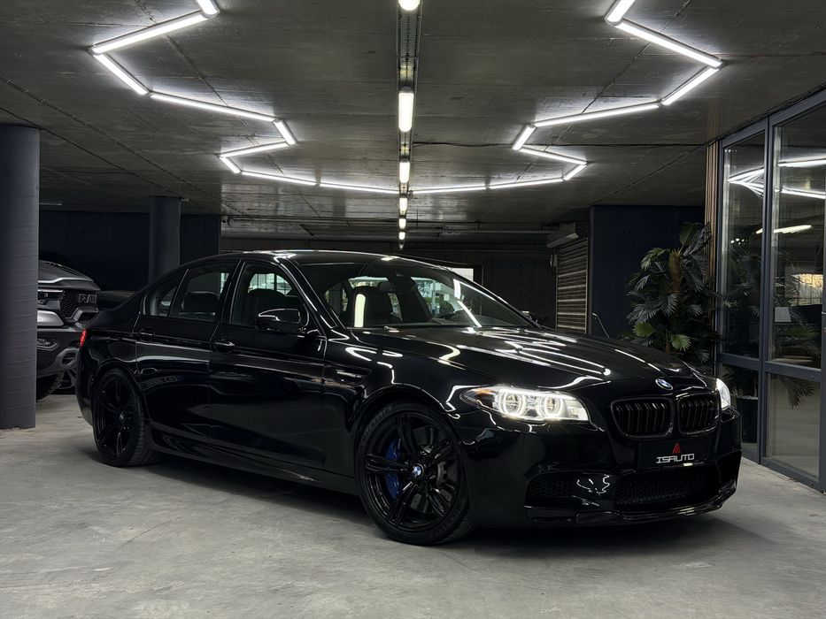 BMW M5 F10