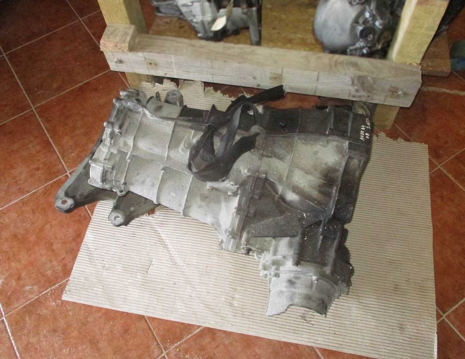 Caixa de 6 velocidades para Audi A4 2.0 tdi (2009) KXP