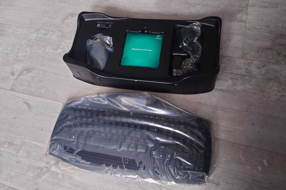 Logitech Cordless Desktop MX 5500 Revolution