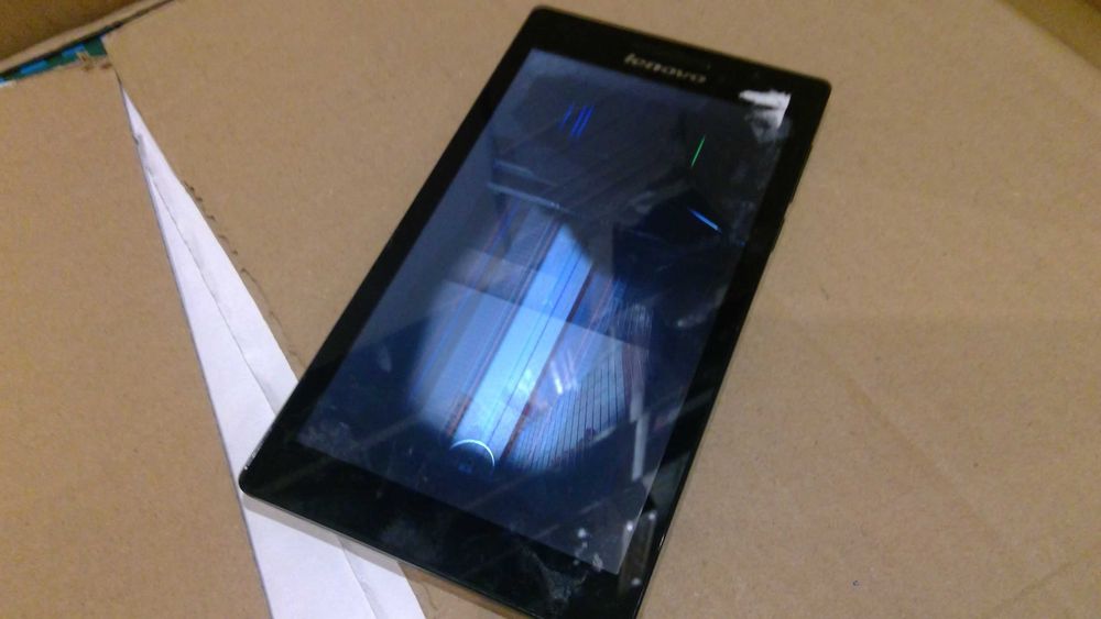 Tablet Lenovo  T226