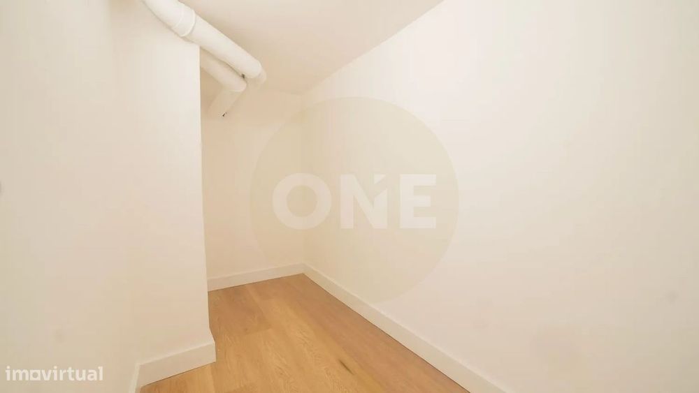 Apartamento T3 remodelado| Suite e closet | Codivel, Odivelas