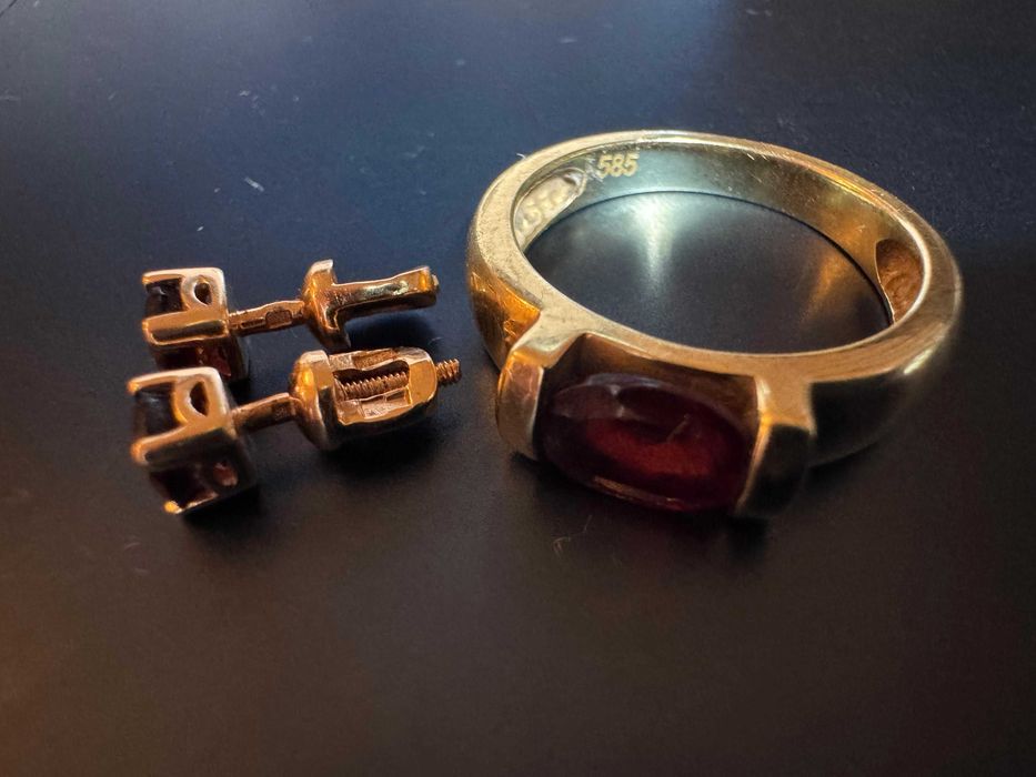 Conjunto Anel + Brincos em Ouro 14K – 6,8g