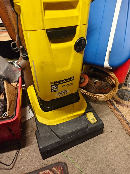 Kärcher BR 30 4 C Professional automat szorująco zbierający