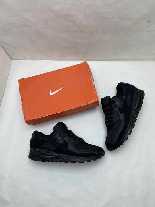Nike Air Max 90 Triple Black  чорні розмір 42,5 27 см топові кросівки на балонах стильні в хорошому стані хороші на літо дихаюча сітка