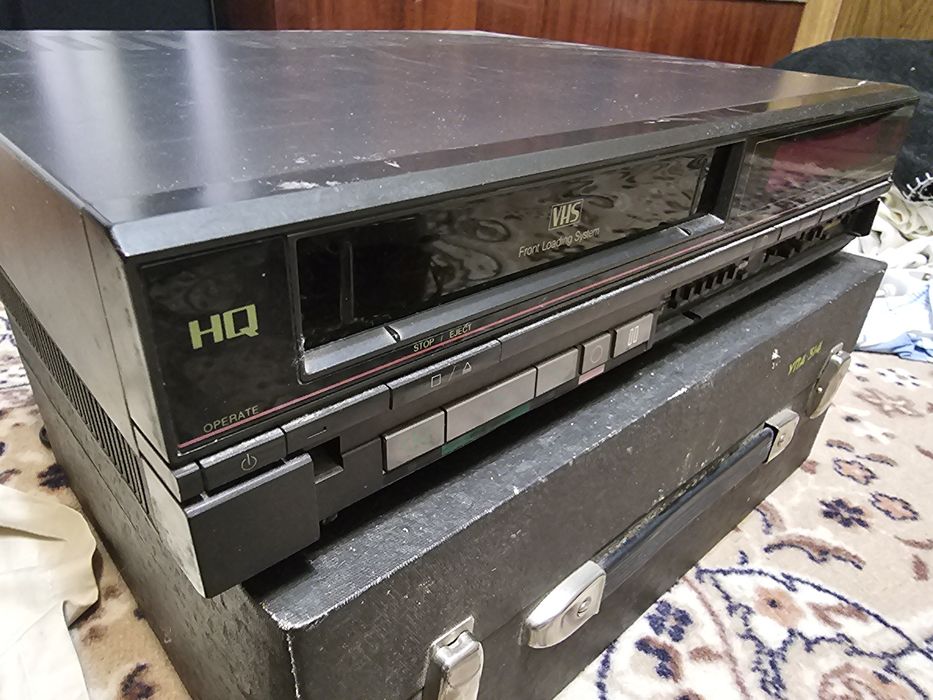 Продам видео проигрыватель Goldstar