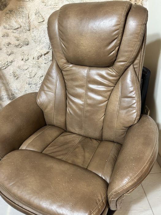 Poltrona reclinavel com pousa pes