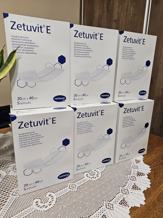 Jałowy opatrunek na rany silnie sączące Zetuvit E 20 cm x 40 cm 5sztuk