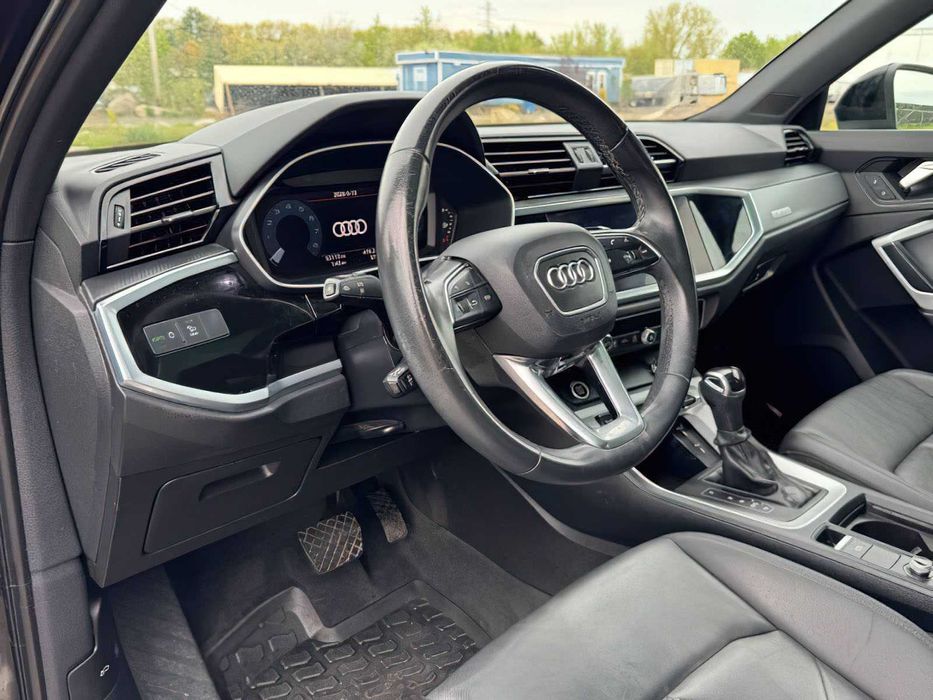 Audi Q3 quattro S line Prem Plus 45 TFSI      2022