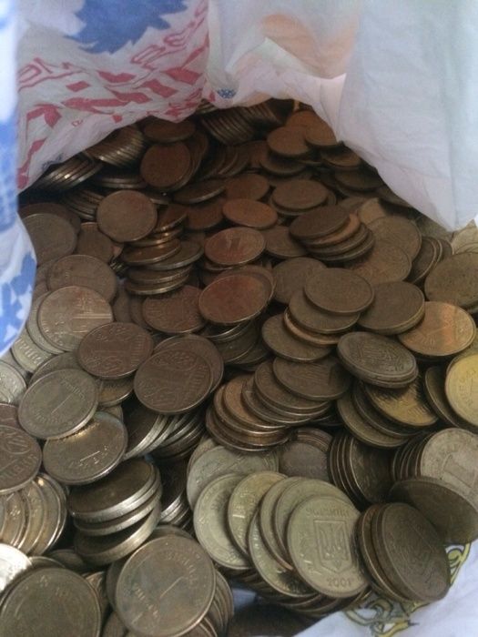 Монеты одна гривна 5 тыс штук