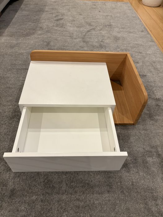 Mesa de Cabeceira