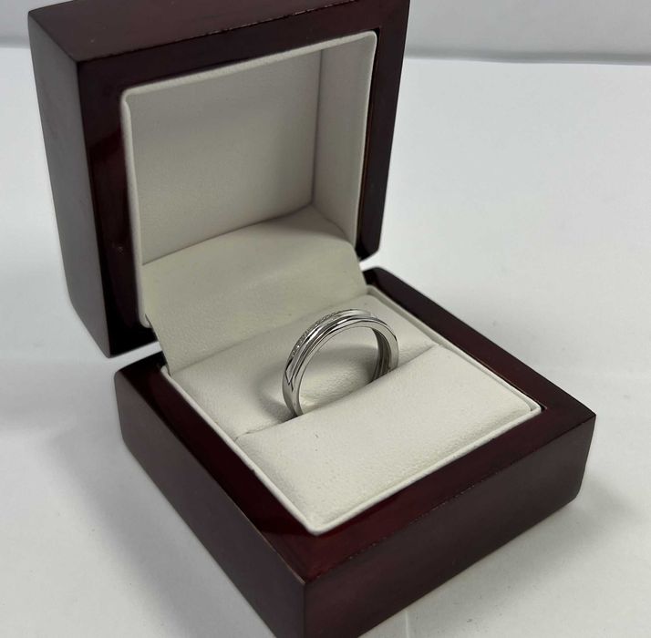 Srebrny Pierścionek 2,52G 925