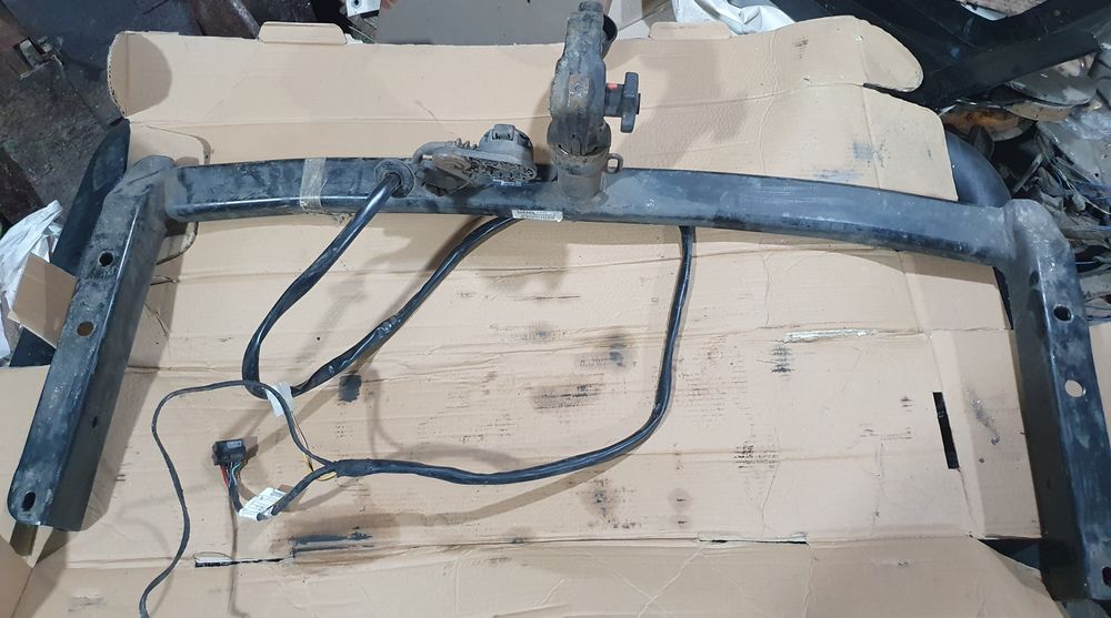 Фаркоп AUDI A6 C6 Прицепне