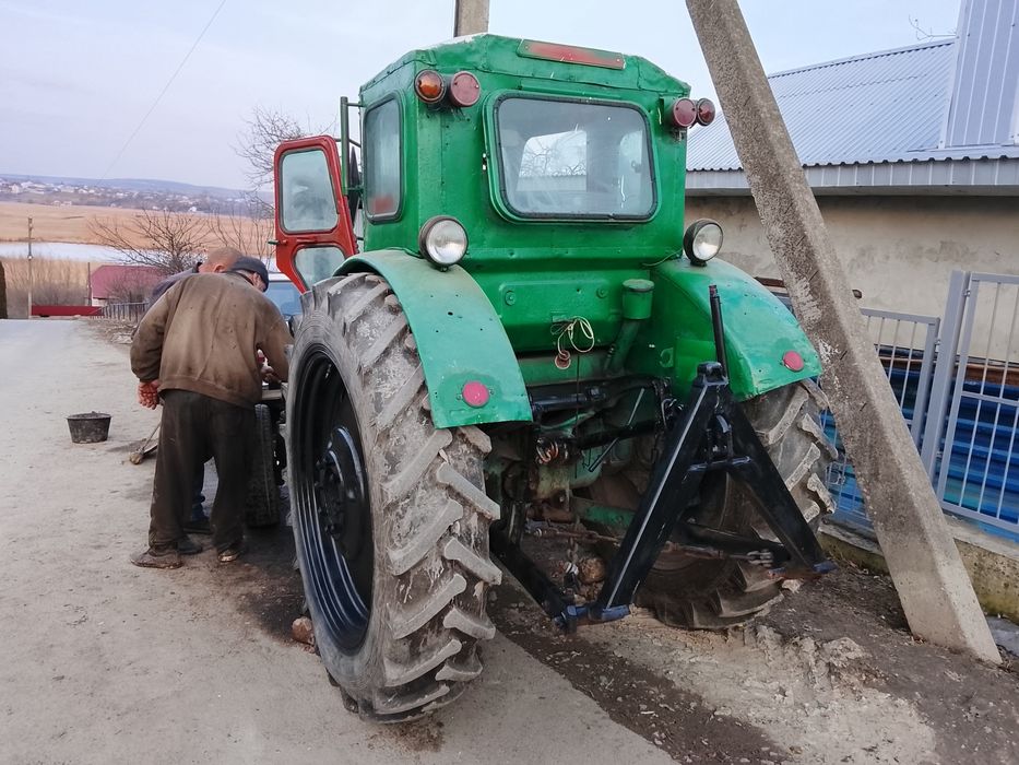 Продам Трактор лтз т40