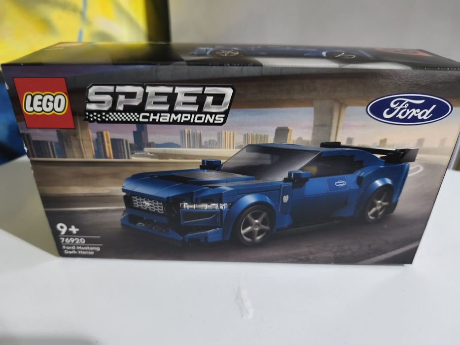 Lego carro Ford muito bonito