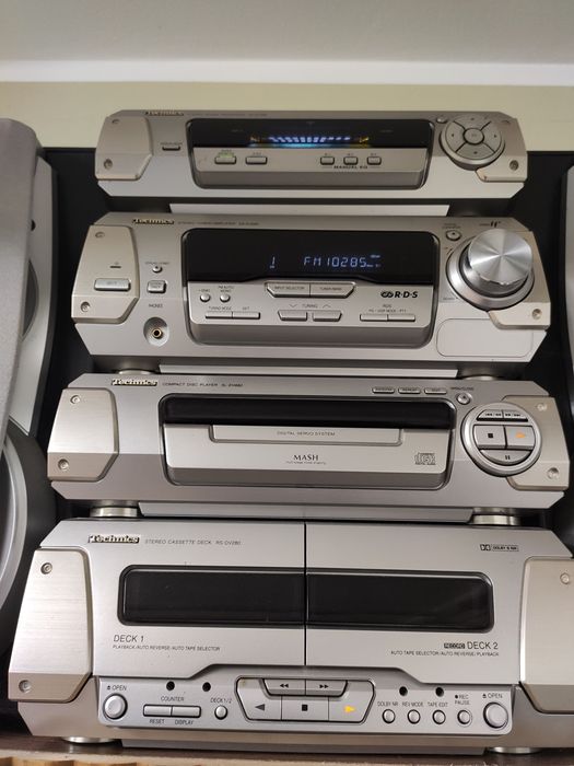 Wieża Technics 4 elementy.