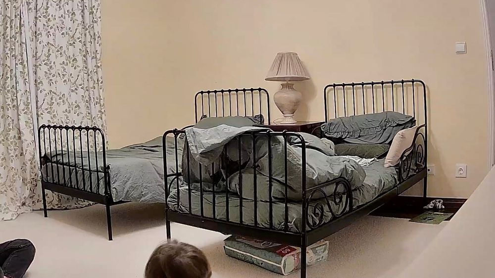 Camas pretas de ferro extensíveis IKEA