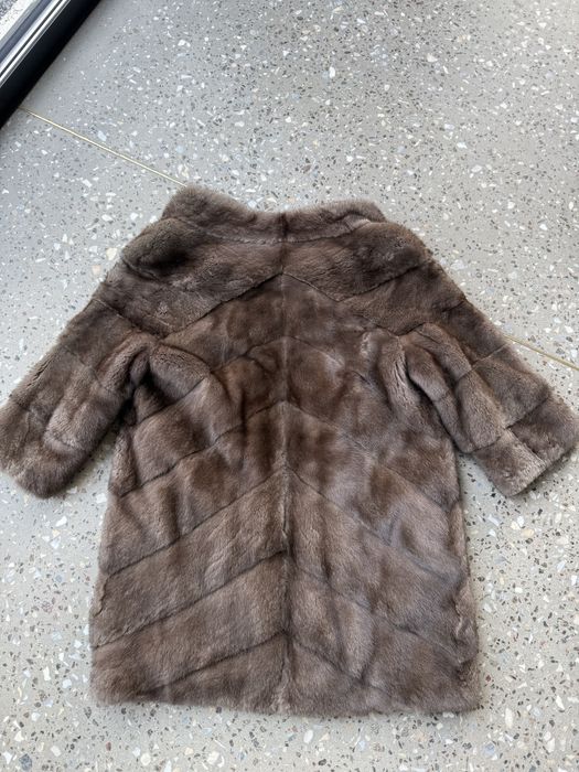 Норкова шуба женская