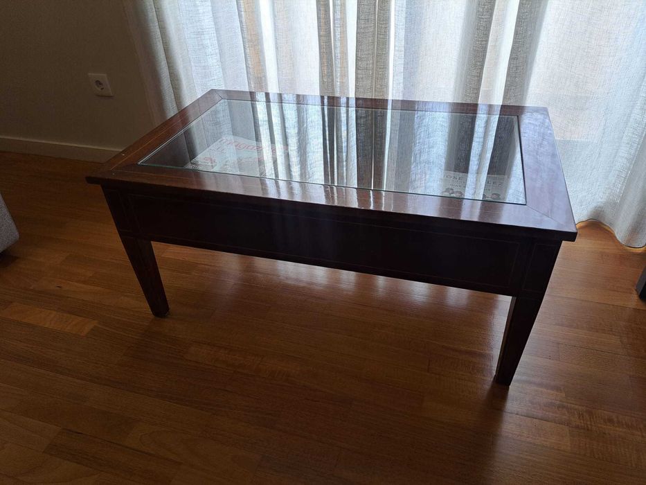 Mesa de centro - sala, cor madeira cerejeira