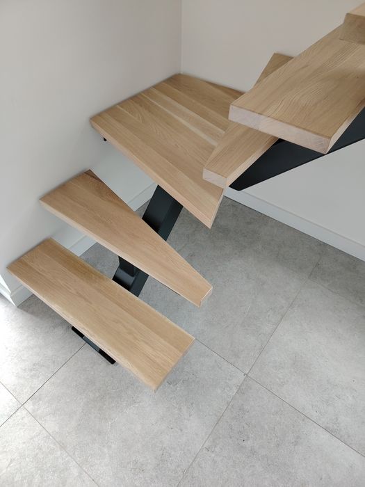 Schody metalowe stalowe stopień debowy