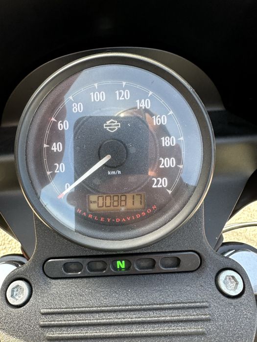 Harley Davidson Sportster XL883N Iron 8.800km 2018