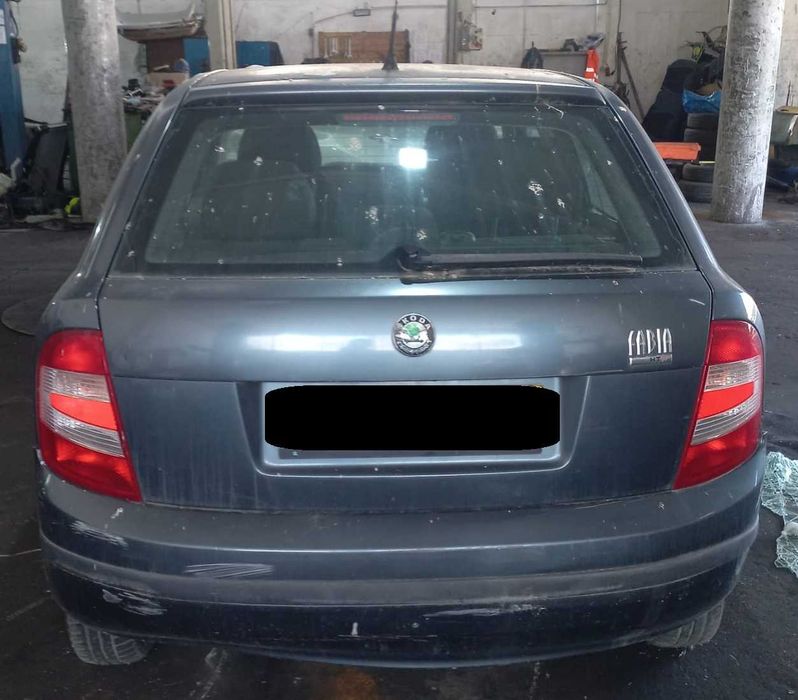 Skoda Fabia para peças