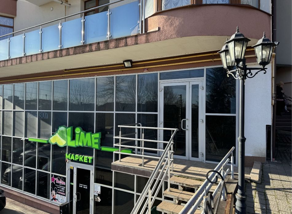 Продається комерційне приміщення по вул Крушельницької 151 м2