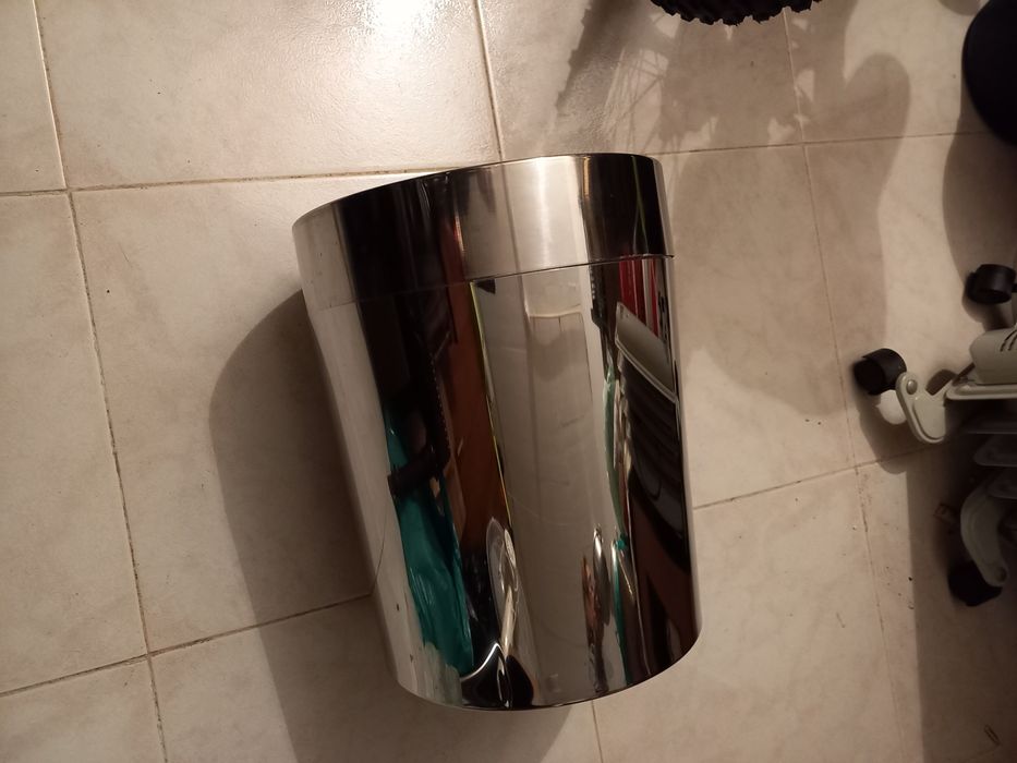 Balde para lixo em inox